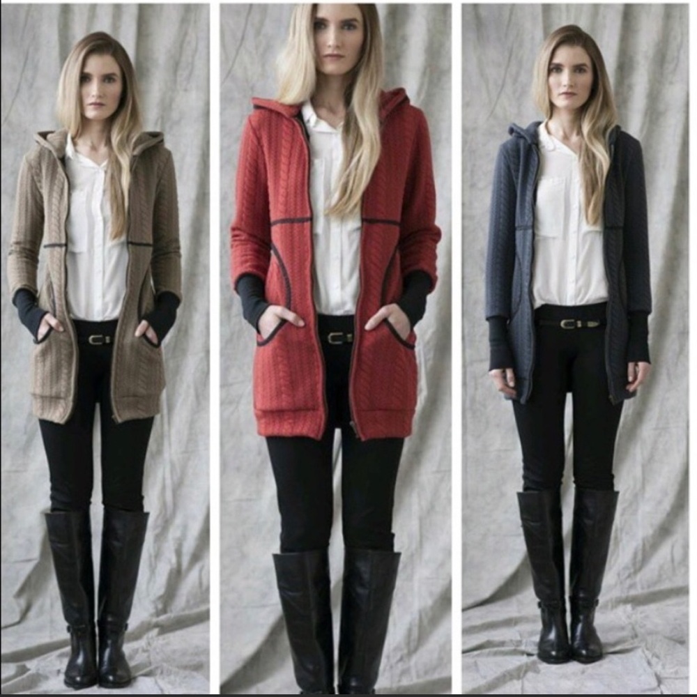 *Rebecca King Cable Knit Sweater jacket